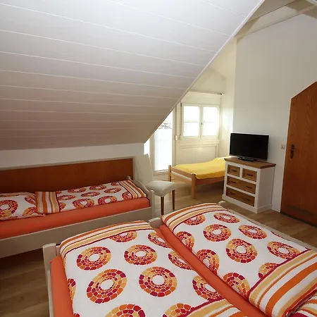Apartment Gästehaus Weber *